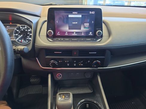 Used 2023 Nissan Rogue S FWD image 25