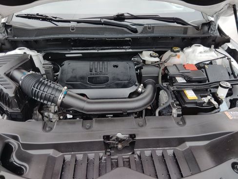 Used 2025 Chevrolet Blazer LT AWD/4WD image 11