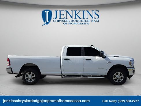 Used 2024 RAM 3500 Big Horn AWD/4WD image 2