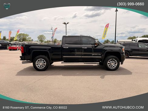 Used 2015 GMC Sierra 2500 Denali w/ Duramax Plus Package AWD/4WD image 4
