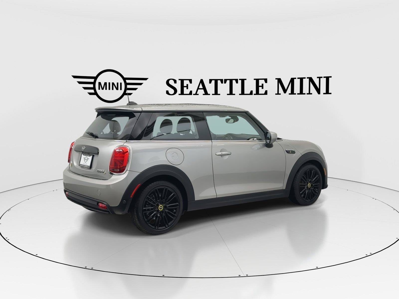 Used 2024 MINI Cooper SE FWD image 11