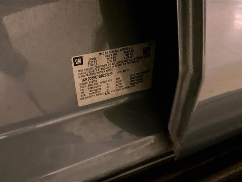 Used 2016 Chevrolet Tahoe LT w/ Luxury Package image 32