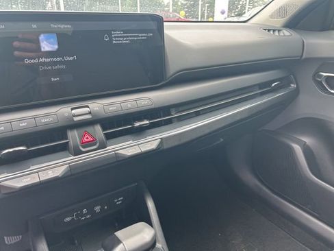 Used 2025 Kia K4 EX FWD image 34