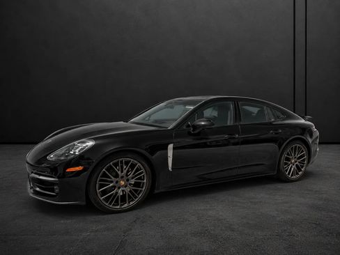 Used 2023 Porsche Panamera image 7