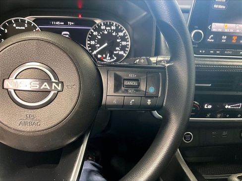 Used 2023 Nissan Rogue SV AWD/4WD image 23