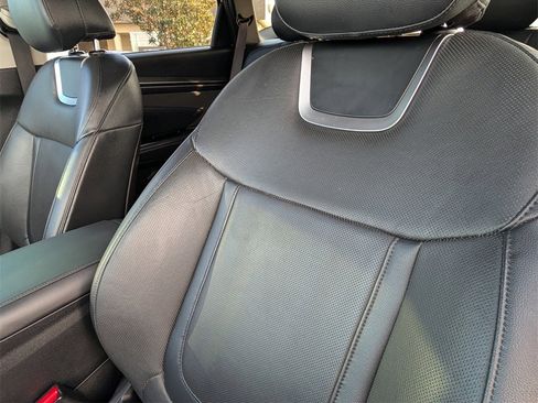 Used 2022 Hyundai Tucson Limited image 19