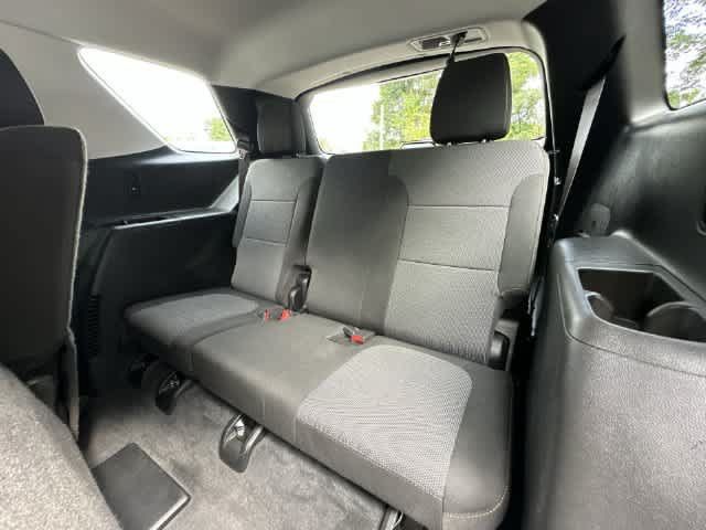 Used 2020 Chevrolet Traverse LS AWD/4WD image 19