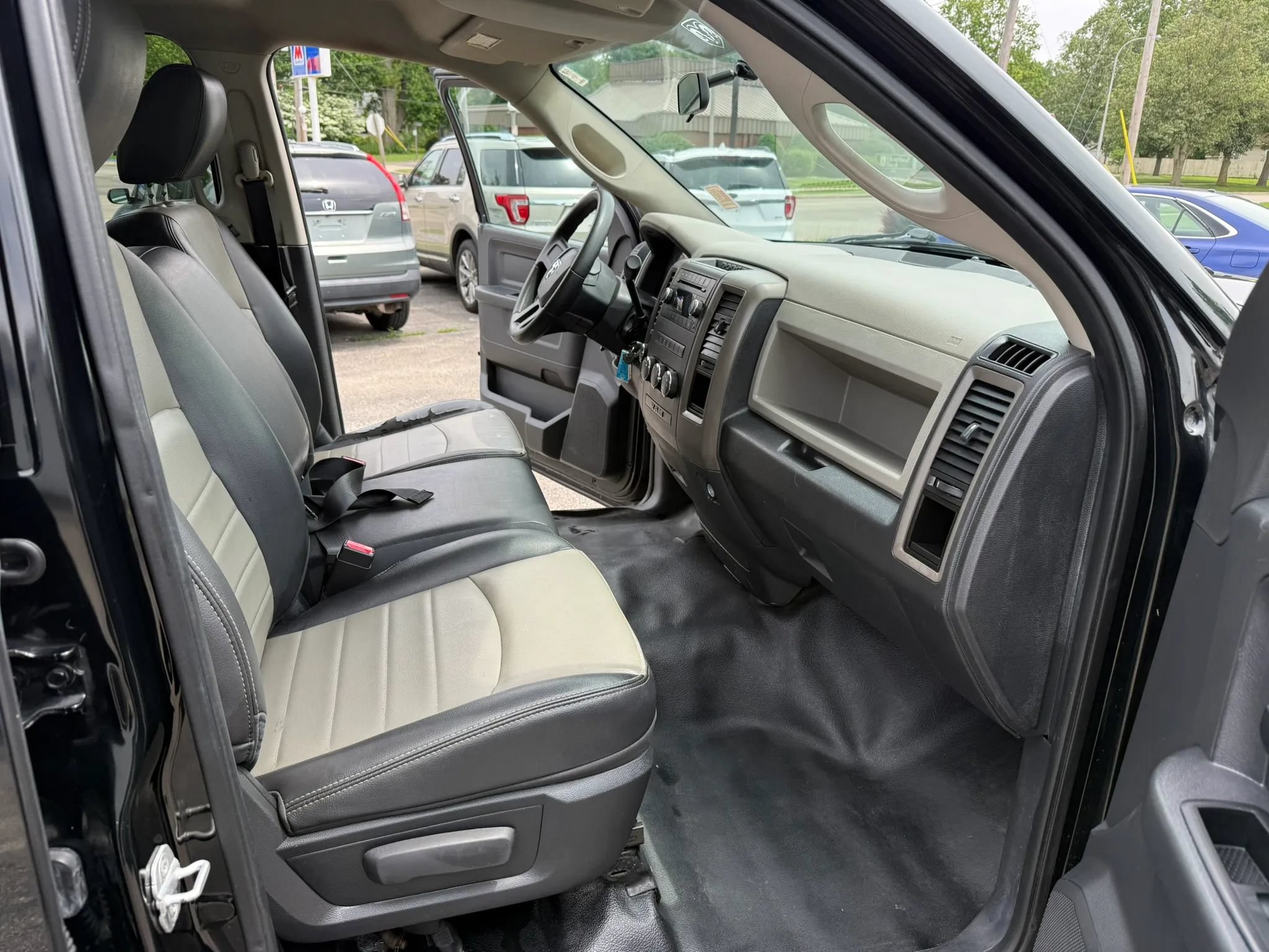 Used 2012 RAM 1500 Tradesman AWD/4WD image 8
