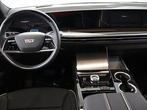 New 2026 Cadillac Escalade Luxury w/ LPO, Radiant Package image 14