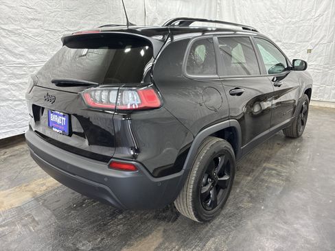Certified 2023 Jeep Cherokee Altitude Lux AWD/4WD image 5