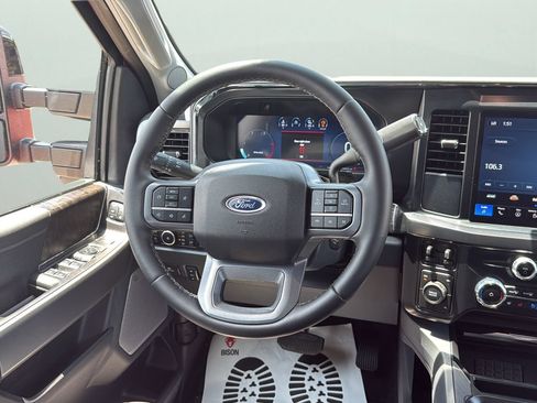 Used 2026 Ford F350 Lariat AWD/4WD image 12