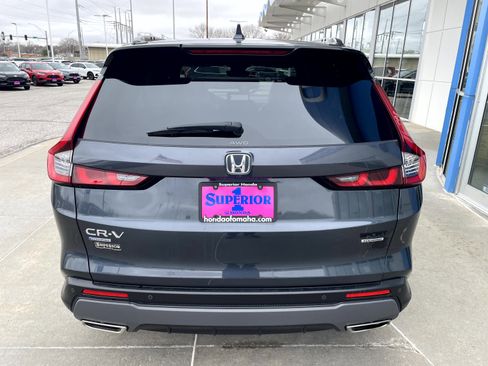 Used 2023 Honda CR-V Sport Touring image 3