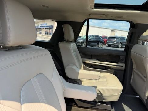 Used 2021 Ford Expedition Max Limited AWD/4WD image 41