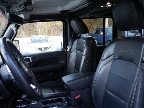 Used 2023 Jeep Wrangler Unlimited Sahara w/ Cold Weather Group image 9