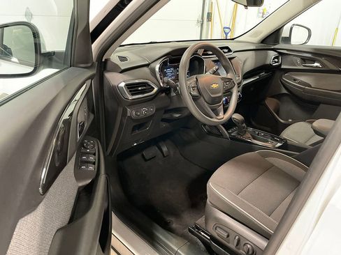 Used 2023 Chevrolet TrailBlazer LT image 17