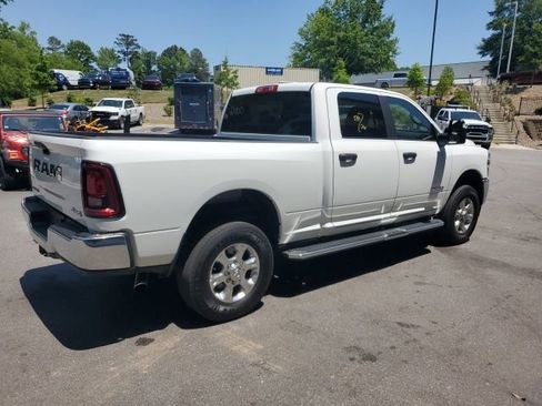 Used 2026 RAM 2500 Big Horn AWD/4WD image 8