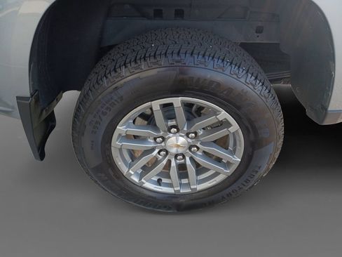 Used 2025 Chevrolet Colorado LT AWD/4WD image 8