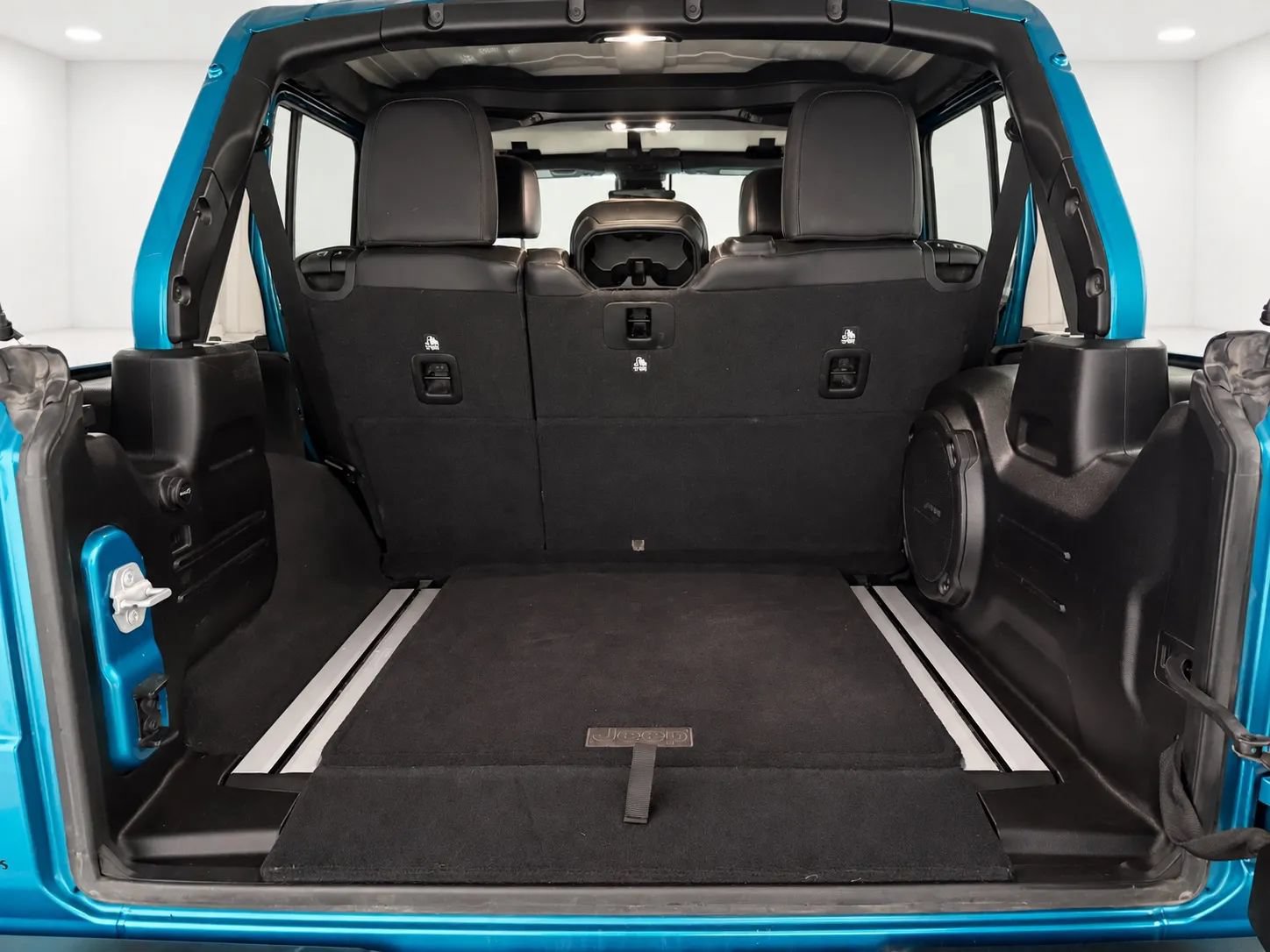 Used 2019 Jeep Wrangler Unlimited Rubicon AWD/4WD image 18