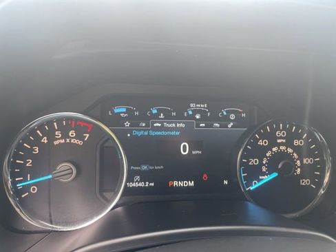 Used 2018 Ford F150 Lariat w/ Equipment Group 502A Luxury AWD/4WD image 23