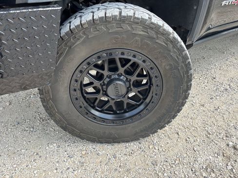 Used 2023 GMC Sierra 3500 AT4 w/ AT4 Premium Plus Package AWD/4WD image 10