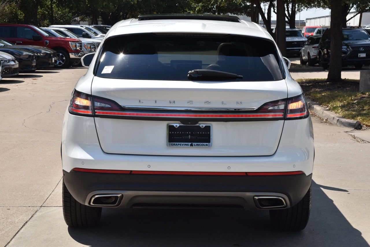 Used 2023 Lincoln Nautilus Reserve w/ Equipment Group 201A FWD image 9