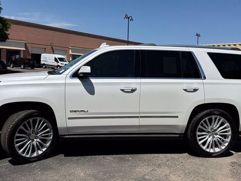 Used 2019 GMC Yukon Denali w/ Denali Ultimate Package AWD/4WD image 5