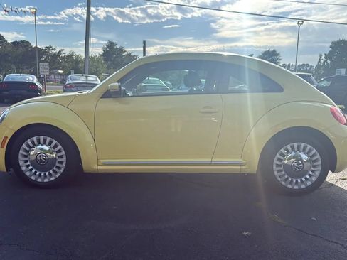 Used 2013 Volkswagen Beetle 2.5 FWD image 3
