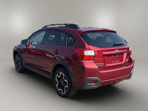 Used 2017 Subaru Crosstrek 2.0i Premium image 3