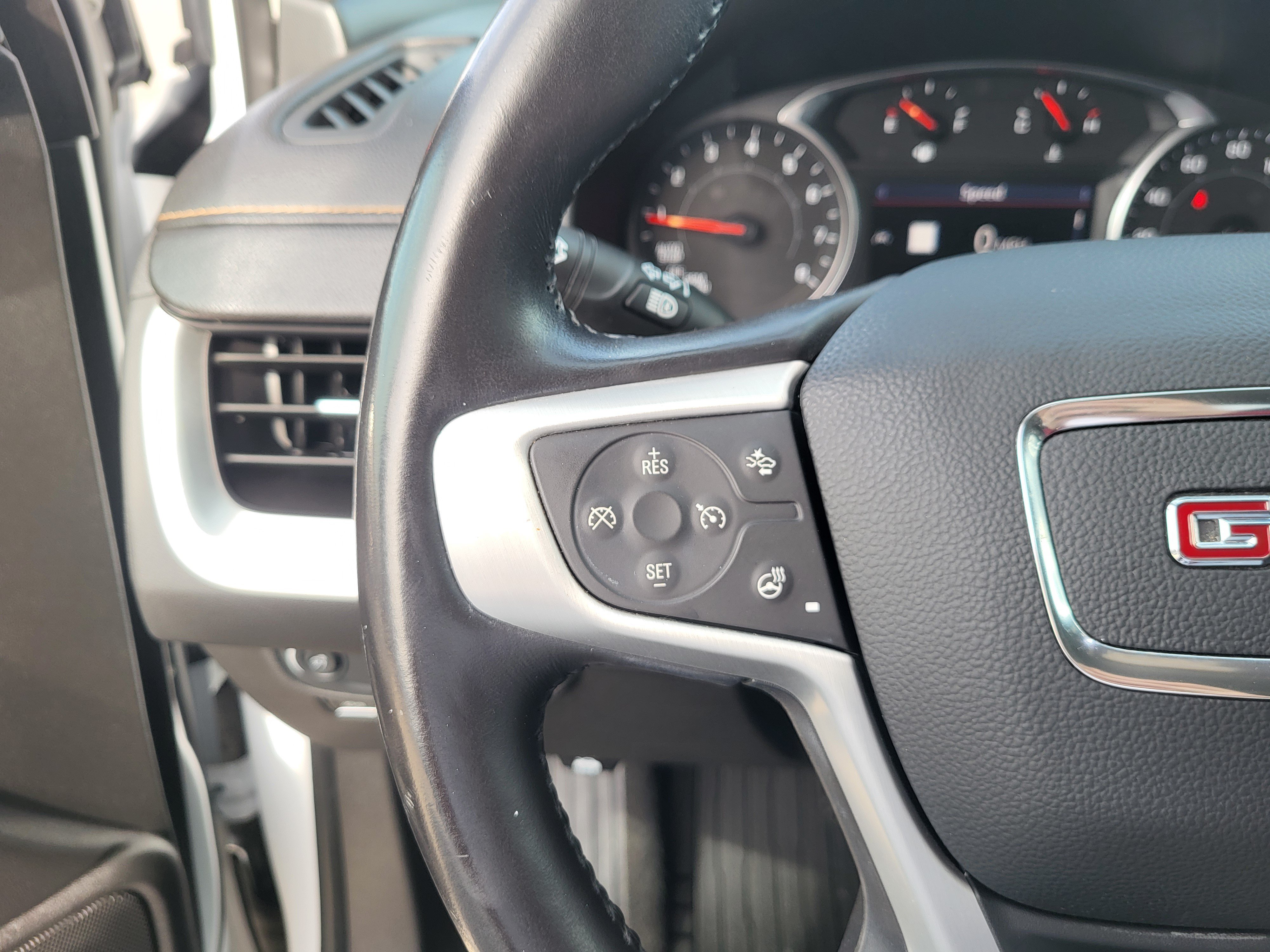 Certified 2021 GMC Terrain SLT w/ Infotainment Package II AWD/4WD image 28