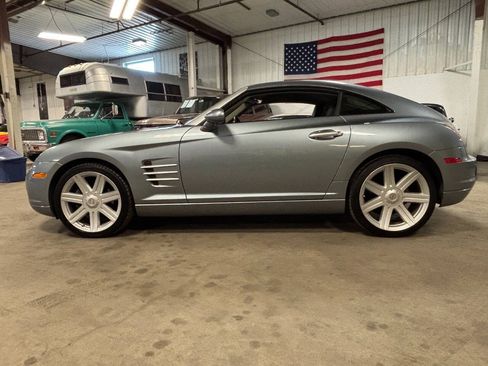 Used 2004 Chrysler Crossfire Coupe RWD image 3
