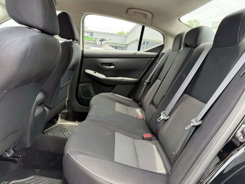 Used 2020 Nissan Sentra SV FWD image 11