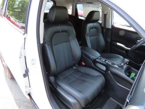Used 2023 Honda HR-V EX-L image 15