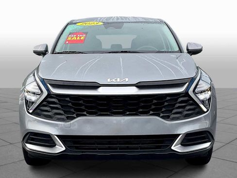 Used 2023 Kia Sportage LX image 3