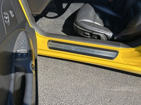 Used 2011 Chevrolet Corvette Grand Sport w/ Preferred Equipment Group image 17