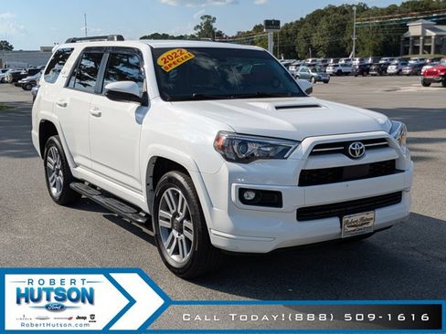 Used 2022 Toyota 4Runner TRD Sport AWD/4WD image 5