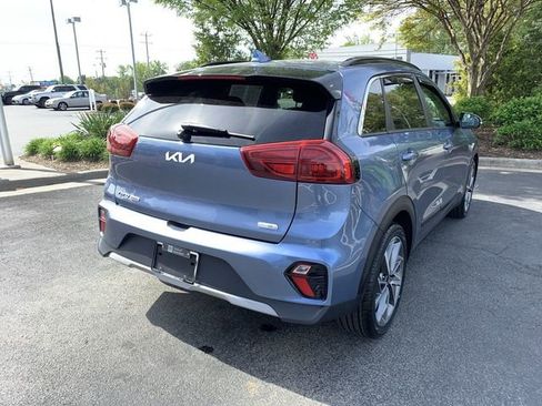 Used 2022 Kia Niro Touring Special Edition image 8