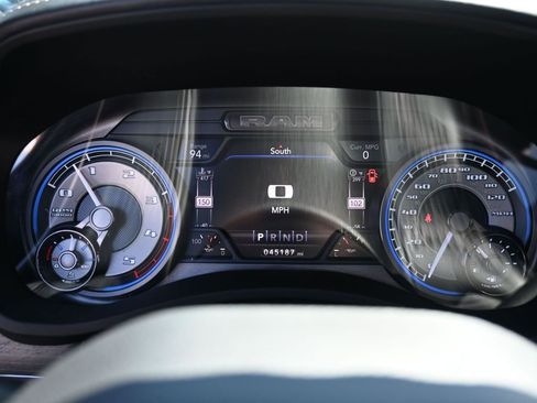 Used 2022 RAM 2500 Limited image 29