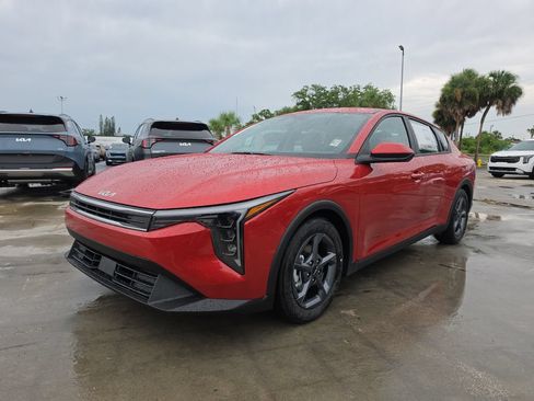 New 2026 Kia K4 FWD image 4