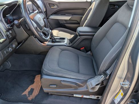 Used 2019 Chevrolet Colorado LT AWD/4WD image 11