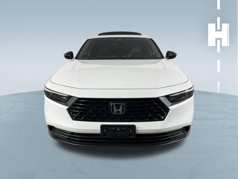 Used 2025 Honda Accord SE image 3