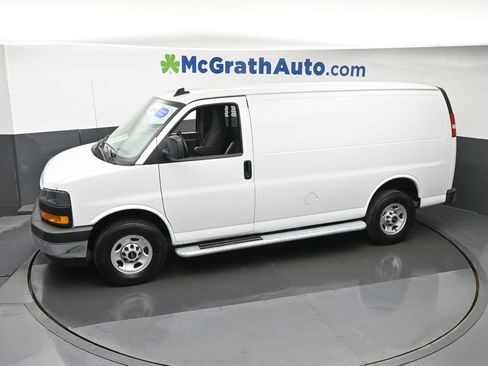 Used 2024 GMC Savana 2500 w/ Driver Convenience Package RWD image 17