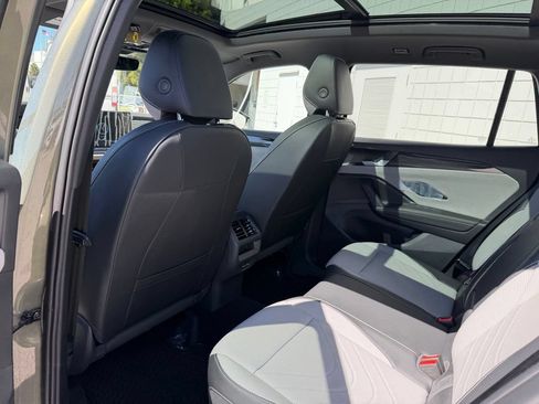 New 2026 Volkswagen Tiguan SE R-Line AWD/4WD image 19