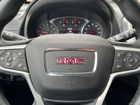 Used 2024 GMC Terrain SLT AWD/4WD image 23
