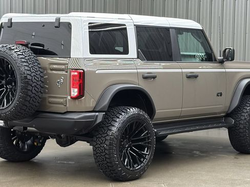 Used 2026 Ford Bronco Heritage Edition AWD/4WD image 5