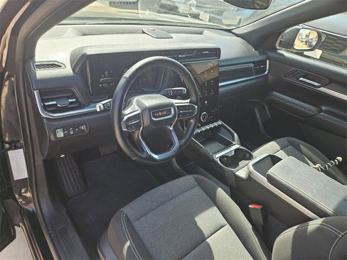 Used 2025 GMC Terrain Elevation image 13