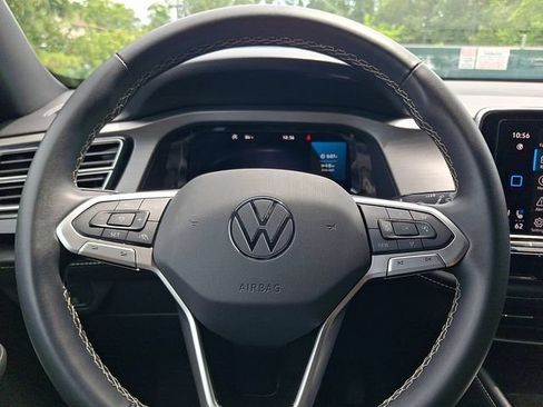 Used 2024 Volkswagen Atlas Cross Sport SE AWD/4WD image 18