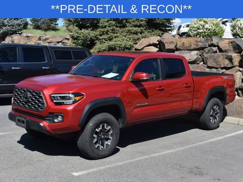 Used 2020 Toyota Tacoma TRD Off-Road w/ TRD Premium Off Road Package AWD/4WD image 1