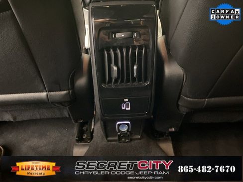 Used 2024 Jeep Compass Trailhawk w/ Trailhawk Convenience Group image 25