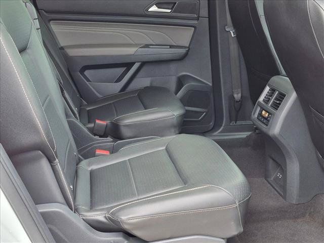 Used 2021 Volkswagen Atlas SE w/ Panoramic Sunroof Package FWD image 18
