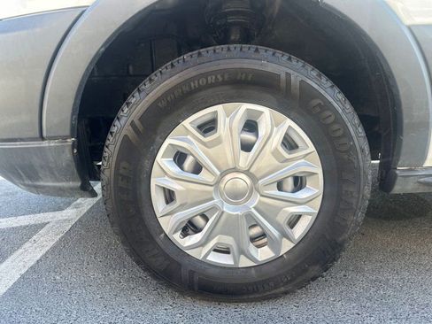 Used 2015 Ford Transit 350 XLT RWD image 9